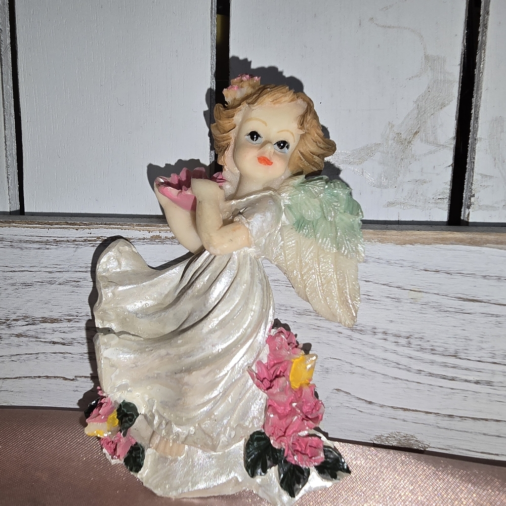 Angel Megnet 3 1/2 in. Tall